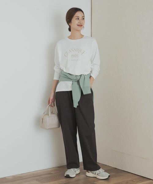 URBAN RESEARCH DOORS(アーバンリサーチドアーズ)の「ロゴプリント+刺しゅうロングTシャツ(Tシャツ/カットソー・レディース・ベージュ/オフホワイト/ホワイト系その他・MEDIUM)」の9枚目の写真
