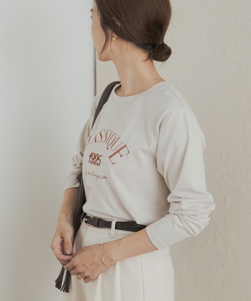 URBAN RESEARCH DOORS（アーバンリサーチドアーズ）の「ロゴプリント＋刺しゅうロングTシャツ（Tシャツ/カットソー・レディース・ベージュ/オフホワイト/ホワイト系その他・MEDIUM）」の9枚目の写真