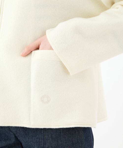 ORCIVAL（オーシバル）の「ORCIVAL | ウールジャージー スタンドジップカーディガン WOMEN（カーディガン/ボレロ・レディース・オフホワイト/ダークネイビー・1）」の5枚目の写真