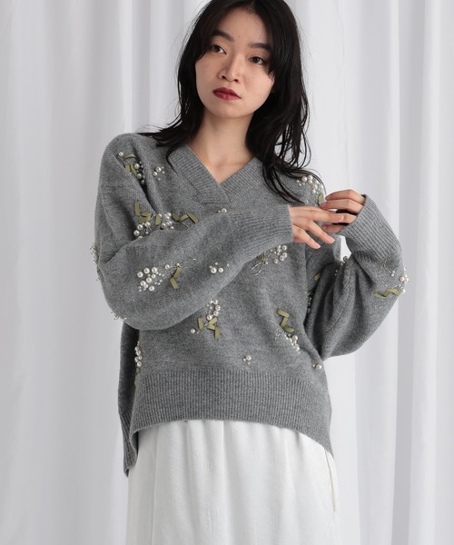 UNITED ARROWSフラワービジューロングスリーブニット　ビジュー フラワー ビジュー ロングスリーブ ニット