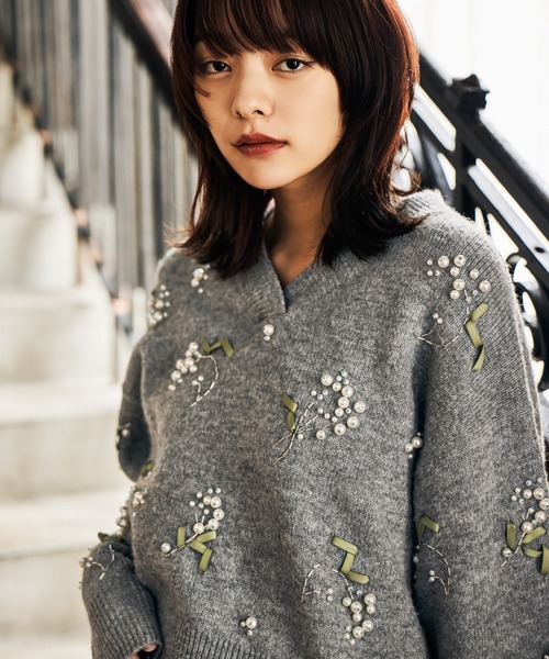 セール】フラワービジューニット 588942（ニット/セーター）｜mysty