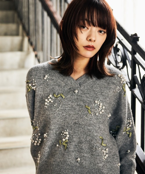 セール】フラワービジューニット 588942（ニット/セーター）｜mysty