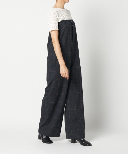 HELIOPOLE（エリオポール）の「JUMP SUITS(BARE TOP)（その他パンツ・レディース・ベージュ/ネイビー・36/38）」の2枚目の写真