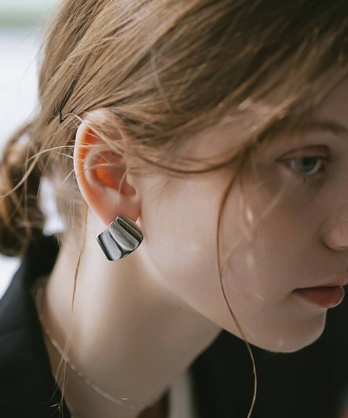 Ops.（オプス）の「ピアス ゴールド シルバー925 フープピアス 金属アレルギー対応 【Mirava ミラヴァ】（ピアス（両耳用）・レディース・ゴールド/シルバー・ONE SIZE）」の4枚目の写真