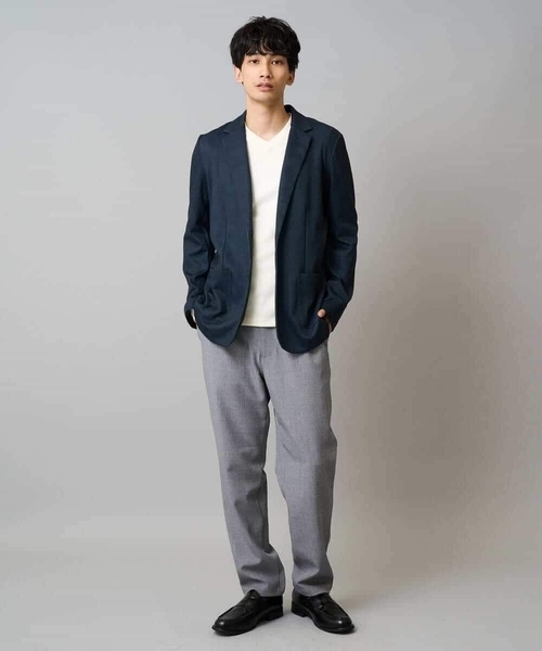 a.v.v(アーヴェヴェ)の「【イージーケア/洗濯機で洗える】アゼダブルフェイスVネックTシャツ 通勤/ビジネス/ジャケット〈ON/OFF SERIES〉(Tシャツ/カットソー・メンズ・チャコールグレー/アイボリー/ブラック・48/46/50)」の19枚目の写真