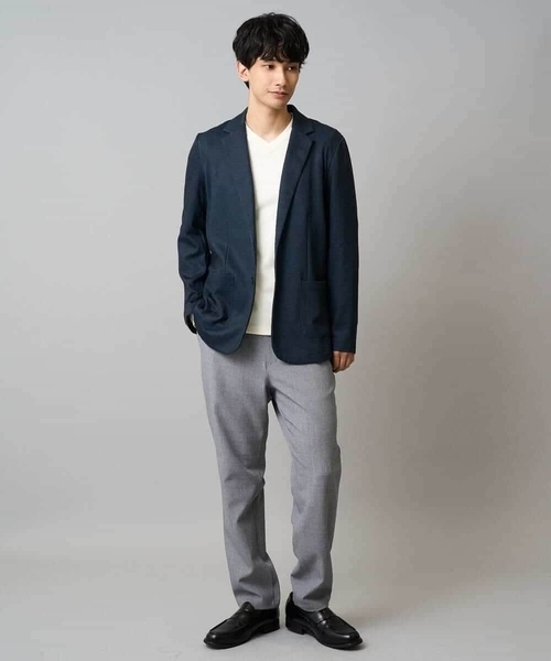 a.v.v(アーヴェヴェ)の「【イージーケア/洗濯機で洗える】アゼダブルフェイスVネックTシャツ 通勤/ビジネス/ジャケット〈ON/OFF SERIES〉(Tシャツ/カットソー・メンズ・チャコールグレー/アイボリー/ブラック・48/46/50)」の20枚目の写真