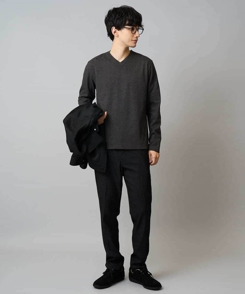 a.v.v(アーヴェヴェ)の「【イージーケア/洗濯機で洗える】アゼダブルフェイスVネックTシャツ 通勤/ビジネス/ジャケット〈ON/OFF SERIES〉(Tシャツ/カットソー・メンズ・チャコールグレー/アイボリー/ブラック・48/46/50)」の22枚目の写真