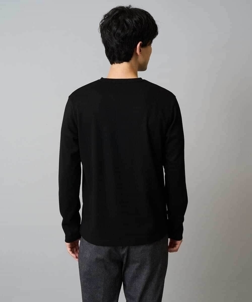 a.v.v(アーヴェヴェ)の「【イージーケア/洗濯機で洗える】アゼダブルフェイスVネックTシャツ 通勤/ビジネス/ジャケット〈ON/OFF SERIES〉(Tシャツ/カットソー・メンズ・チャコールグレー/アイボリー/ブラック・48/46/50)」の5枚目の写真