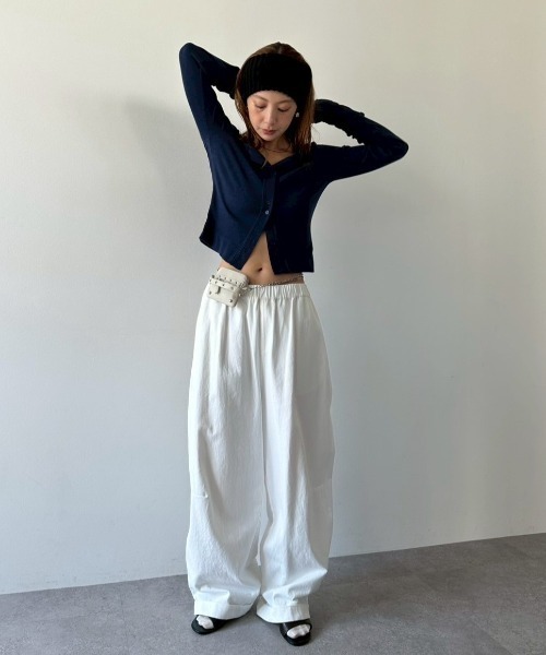 HANNE（アン）の「コットンロールアップカーブパンツ（その他パンツ・レディース・ベージュ/ネイビー/ホワイト/ブラック・S/M）」の5枚目の写真