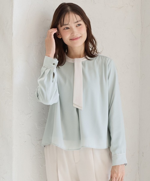 Honeys(ハニーズ)の「【ハニぽか】あったか裏地配色ボウタイブラウス(シャツ/ブラウス・レディース・アイボリー/グレイッシュベージュ/チャコール/ミント・L/LL/M/S/3L)」の4枚目の写真