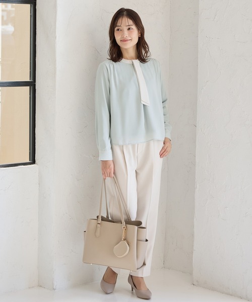 Honeys(ハニーズ)の「【ハニぽか】あったか裏地配色ボウタイブラウス(シャツ/ブラウス・レディース・アイボリー/グレイッシュベージュ/チャコール/ミント・L/LL/M/S/3L)」の11枚目の写真