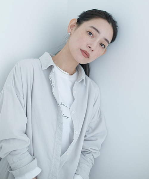 studio CLIP（スタディオクリップ）の「《natural by clip》製品染めシャツコールチュニック（その他トップス・レディース・ブルー/ライトグレー/スモーク・FREE）」の4枚目の写真