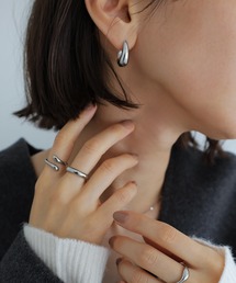 evernavy（エバーネイビー）の「【金属アレルギー対応/サージカルステンレス】ドロップフープピアス（ピアス（両耳用））」