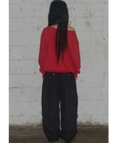 FANCY CLUB（ファンシークラブ）の「A'GEM/9 × .kom 『FANCY CLUB/ファンシークラブ』NECKLISS ONE-SHOULDER SWEATSHIRT/ワンショルダースウェットシャツ（スウェット・レディース・グレー/ブラック/レッド・FREE）」の7枚目の写真