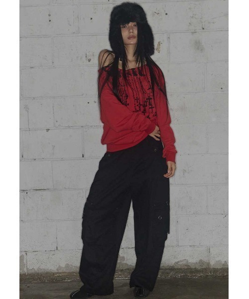 FANCY CLUB（ファンシークラブ）の「A'GEM/9 × .kom 『FANCY CLUB/ファンシークラブ』NECKLISS ONE-SHOULDER SWEATSHIRT/ワンショルダースウェットシャツ（スウェット・レディース・グレー/ブラック/レッド・FREE）」の5枚目の写真