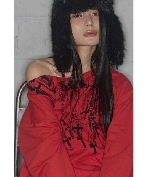FANCY CLUB（ファンシークラブ）の「A'GEM/9 × .kom 『FANCY CLUB/ファンシークラブ』NECKLISS ONE-SHOULDER SWEATSHIRT/ワンショルダースウェットシャツ（スウェット・レディース・グレー/ブラック/レッド・FREE）」の4枚目の写真