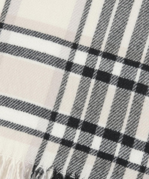 GLOBAL WORK（グローバルワーク）の「静電軽減柄ストール/579543（マフラー・レディース・オフホワイト/ライトイエロー/ライトブルー/ブラック/ホワイト系その他3/ダークブラウン/ネイビー/ベージュ・FREE）」の13枚目の写真