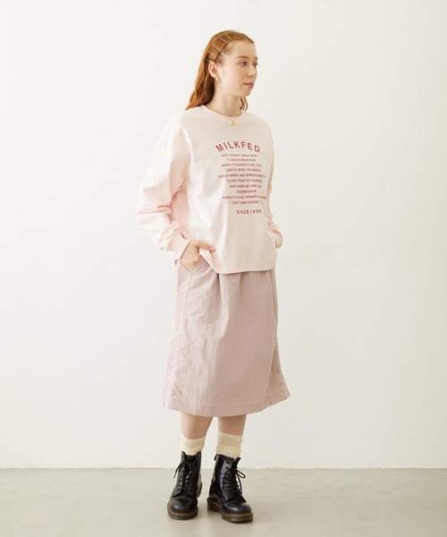 MILKFED.(ミルクフェド)の「LETTER GRAPHIC L/S TEE(Tシャツ/カットソー・レディース・オフホワイト/ライトピンク/チャコール・L/M)」の6枚目の写真