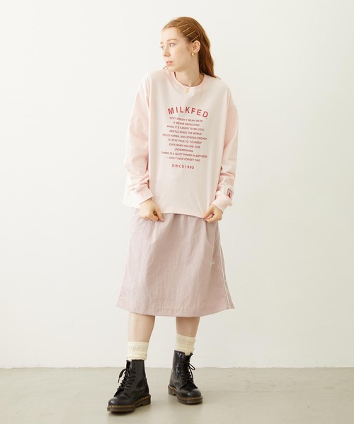 MILKFED.(ミルクフェド)の「LETTER GRAPHIC L/S TEE(Tシャツ/カットソー・レディース・オフホワイト/ライトピンク/チャコール・L/M)」の8枚目の写真