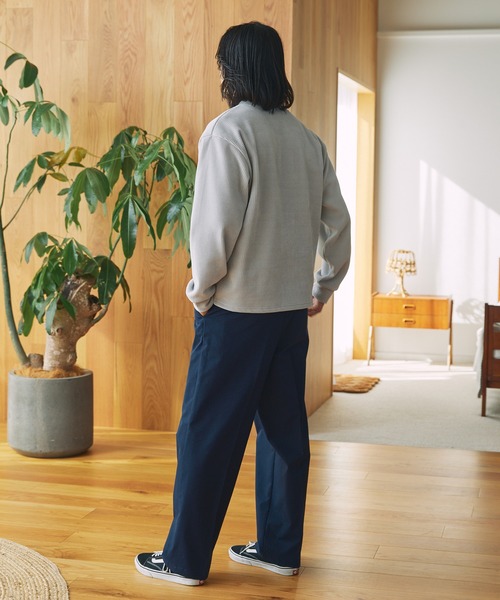 THE CRAFT CREW PRODUCTS(ザクラフトクループロダクツ)の「モールワッフル ビッグシルエット ヘンリーネックスウェット / アンチピリング【THE CRAFT CREW PRODUCTS】(スウェット・メンズ・チェリーレッド/ダークネイビー/グレー/ダークブラウン/アイボリー/ブラック・S/L/M)」の8枚目の写真