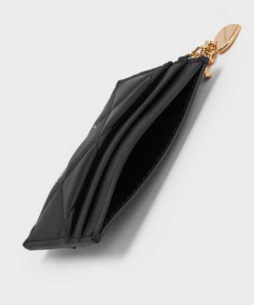 CHARLES & KEITH（チャールズ & キース）の「Arrietty アリエッティ キルトボウハートチャーム カードホルダー（カードケース・レディース・ライトピンク/ブラック/クリーム・XXS）」の10枚目の写真