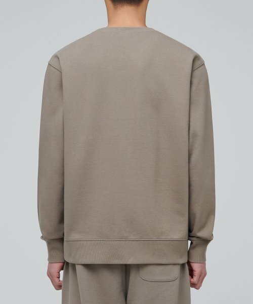 MUSINSA STANDARD（ムシンサスタンダード）の「スウェットシャツ [ダスティベージュ]（スウェット・メンズ・その他・MEDIUM/LARGE/X-LARGE/XX-LARGE/XXX-LARGE/SMALL）」の2枚目の写真