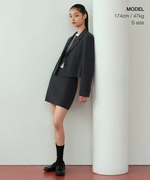 MUSINSA STANDARD WOMAN（ムシンサスタンダードウーマン）の「レディースクロップドブレザー[グレー]（テーラードジャケット・レディース・その他・SMALL/MEDIUM/LARGE/X-SMALL）」の17枚目の写真
