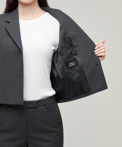 MUSINSA STANDARD WOMAN（ムシンサスタンダードウーマン）の「レディースクロップドブレザー[グレー]（テーラードジャケット・レディース・その他・SMALL/MEDIUM/LARGE/X-SMALL）」の13枚目の写真
