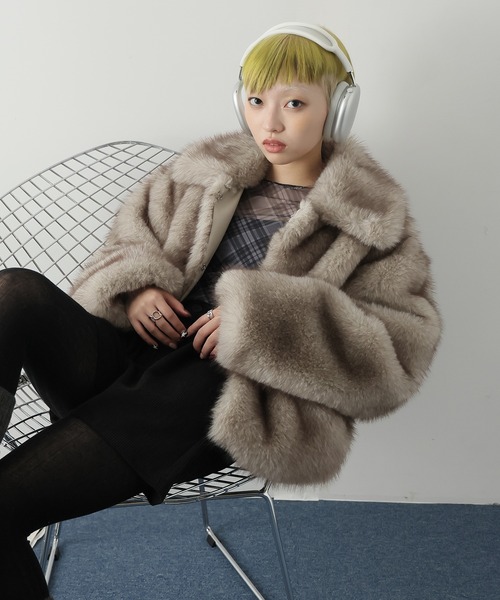 Ulysses（ユリシス）の「襟付きミックスファージャケット（その他アウター・レディース・ライトグレー/ブラウン・F）」の4枚目の写真