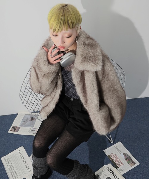 Ulysses（ユリシス）の「襟付きミックスファージャケット（その他アウター・レディース・ライトグレー/ブラウン・F）」の16枚目の写真