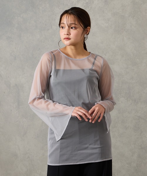 AIMER（エメ）の「高密度チュールスリットスリーブブラウス（シャツ/ブラウス・レディース・グレイッシュベージュ/ブラック/グレー・MEDIUM）」の5枚目の写真