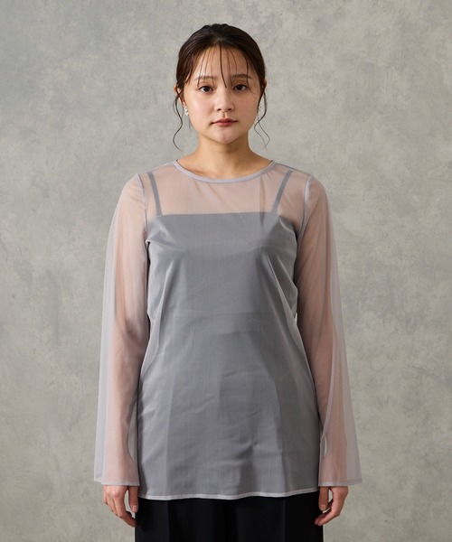 AIMER（エメ）の「高密度チュールスリットスリーブブラウス（シャツ/ブラウス・レディース・グレイッシュベージュ/ブラック/グレー・MEDIUM）」の10枚目の写真