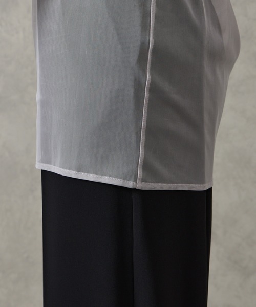 AIMER（エメ）の「高密度チュールスリットスリーブブラウス（シャツ/ブラウス・レディース・グレイッシュベージュ/ブラック/グレー・MEDIUM）」の18枚目の写真