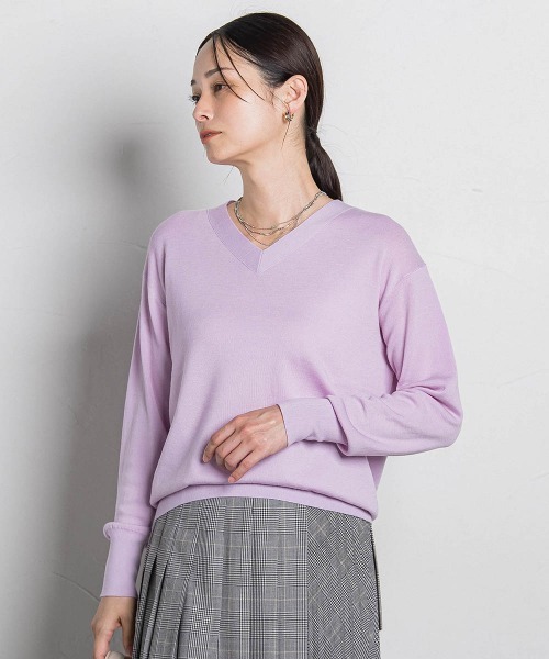 LAUTREAMONT（ロートレアモン）の「Brisbane Vネックニットプルオーバー≪11号あり≫（ニット/セーター・レディース・ブルー/ブラック/ピンク/オフホワイト/ライトブルー/パープル/グリーン系その他/ピンク系その他・9号/11号）」の6枚目の写真