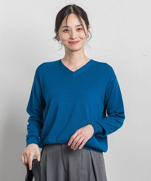 LAUTREAMONT（ロートレアモン）の「Brisbane Vネックニットプルオーバー≪11号あり≫（ニット/セーター・レディース・ブルー/ブラック/ピンク/オフホワイト/ライトブルー/パープル/グリーン系その他/ピンク系その他・9号/11号）」の5枚目の写真