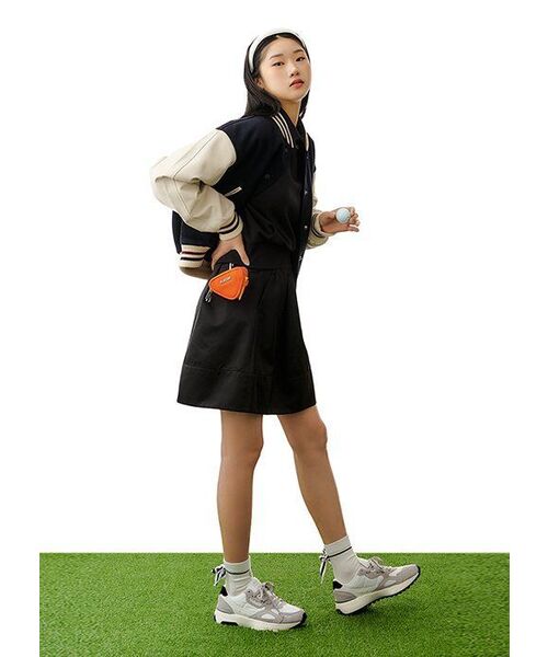 AKIII CLASSIC(アキクラシック)の「ヘリテージジョガー スモーキーグレー(スニーカー・レディース・その他・23cm/23.5cm/24cm/24.5cm/25cm/25.5cm/26cm/26.5cm/27cm/27.5cm/28cm)」の5枚目の写真