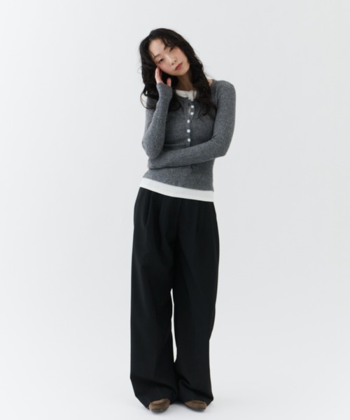 NUJOH(ヌゾ)の「Layered Rib Henley Tee / レイヤードリブヘンリーティー(Tシャツ/カットソー・レディース・グレー/チャコールグレー/ブラック・FREE)」の8枚目の写真