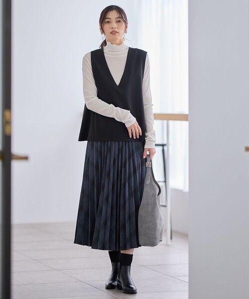 ANY(エニィ)の「【2SET】ハンサムジレ×ワイドパンツセット(セットアップ・レディース・ライトグレー系/ブラック系・X-LARGE)」の6枚目の写真