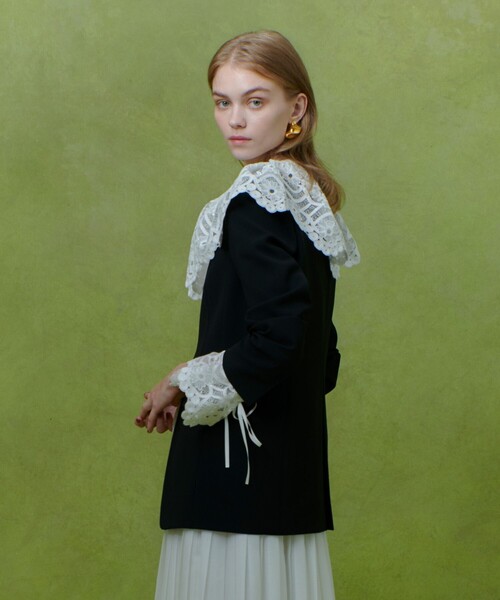 LOULOU WILLOUGHBY(ルルウィルビー)の「【LOULOU WILLOUGHBY】ダブルクロスノーカラージャケット(ノーカラージャケット・レディース・ブラック/アイボリー・1/2)」の17枚目の写真