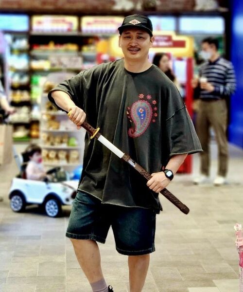 A NOTHING(アナッシング)の「ペイズリープリントカットアウト1/2Tシャツ(チャコール)(Tシャツ/カットソー・レディース・その他・MEDIUM/LARGE)」の11枚目の写真