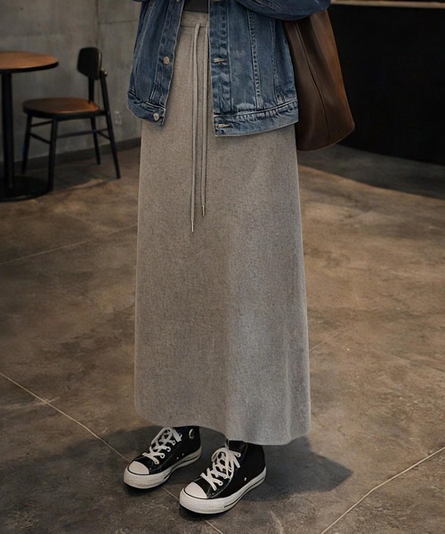 cammie(キャミー)の「ロングニットスカート(スカート・レディース・ブラック/グレー・L/M)」の7枚目の写真