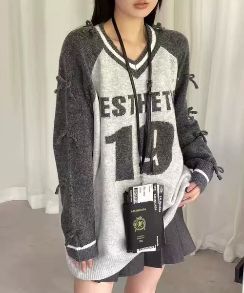 AsheKsha(アシクシャ)の「アメリカンスタイルの蝶結びニットセーター(ニット/セーター・レディース・ブラック/グレー・M)」の14枚目の写真