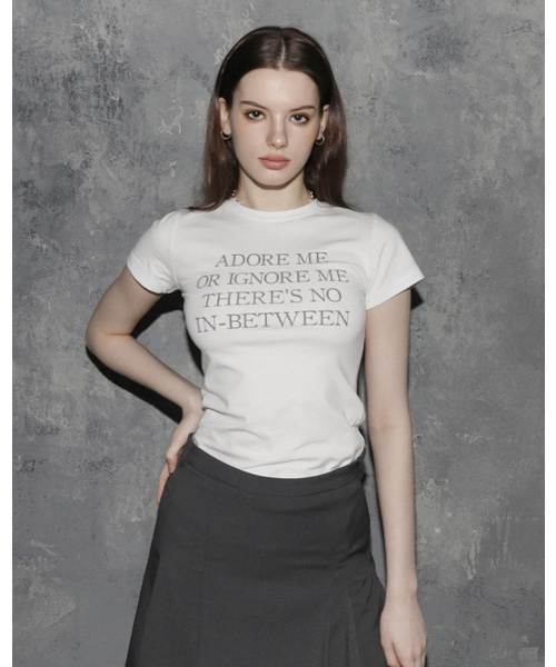 MAGORENSEOUL(マゴレンソウル)の「ADORE ME スリムフィットTシャツ ホワイト(Tシャツ/カットソー・レディース・その他・FREE)」の1枚目の写真