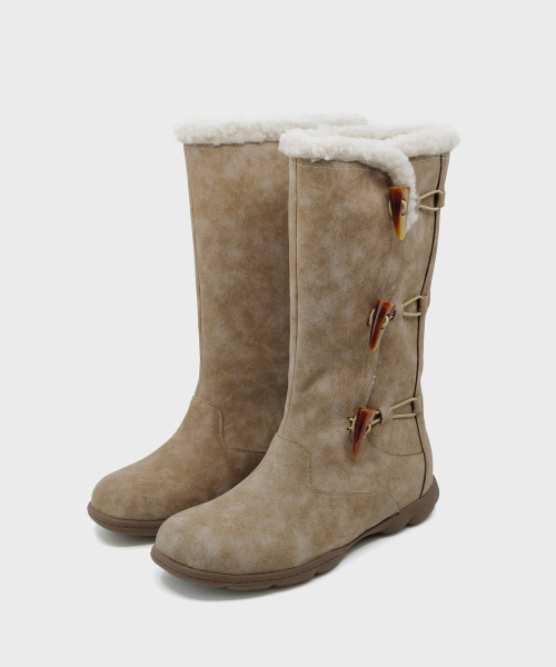 FOGGY MOODY(ポギムディ)の「Mist 0035. Toggle Button Fur Boots - 2colors(ブーツ・レディース・ブラック/Beige・22.5cm/23cm/23.5cm/24cm/24.5cm/25cm)」の8枚目の写真