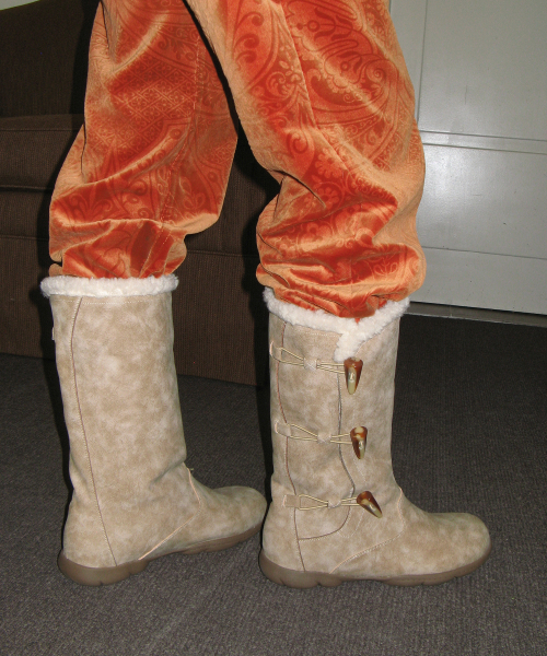 FOGGY MOODY(ポギムディ)の「Mist 0035. Toggle Button Fur Boots - 2colors(ブーツ・レディース・ブラック/Beige・22.5cm/23cm/23.5cm/24cm/24.5cm/25cm)」の12枚目の写真