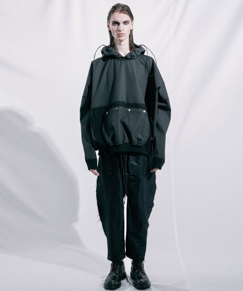 ASPARAGUS(アスパラガス)の「スクエアカットフードパーカー ブラック(パーカー・レディース・その他・SMALL/MEDIUM/LARGE/X-SMALL)」の6枚目の写真