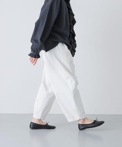 かぐれ(カグレ)の「コットンクロップドパンツ(その他パンツ・レディース・ベージュ/オフホワイト/ブラック・FREE)」の4枚目の写真