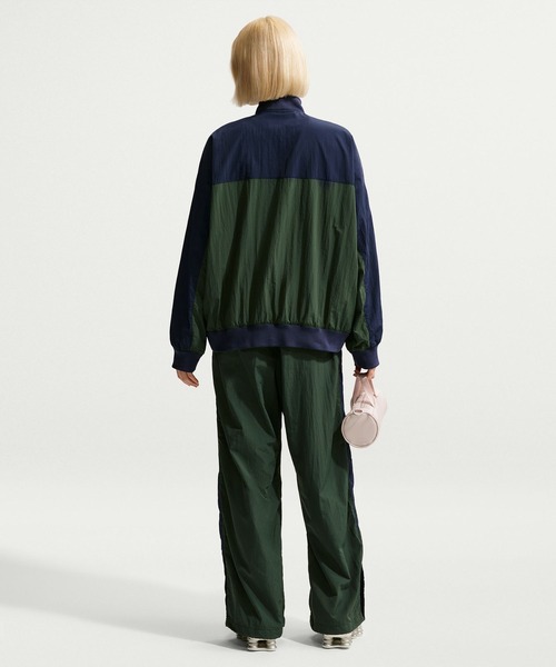 NIKE(ナイキ)の「NIKE AS W NSW PARACHUTE HR PANT / ナイキ ウィメンズ NSW パラシュート HR パンツ 【SP】(その他パンツ・レディース・ブラック/グリーン・S/M/L)」の11枚目の写真