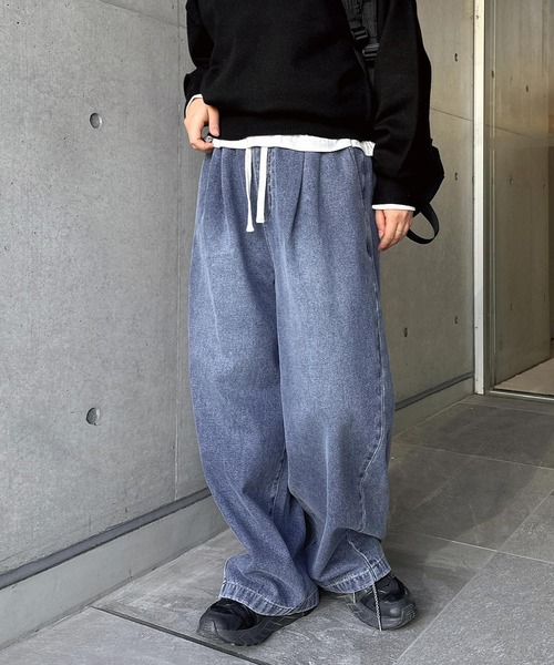 andme（アンドミー）の「コクーンイージーワイドパンツ【デニム/ツイル】（デニムパンツ・レディース・オフホワイト/ブルー/ライトブルー・L/M/S）」の6枚目の写真