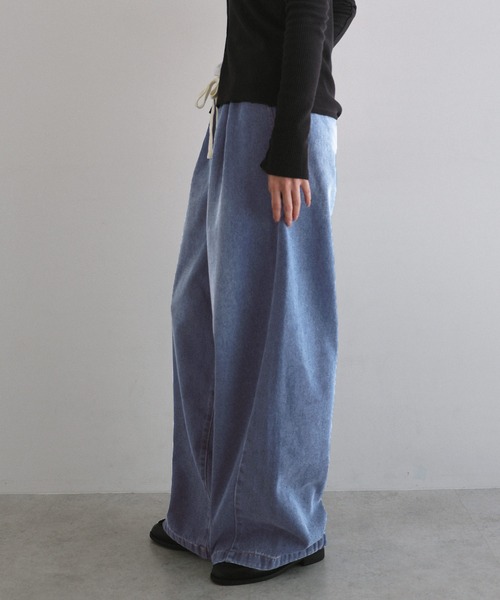 andme（アンドミー）の「コクーンイージーワイドパンツ【デニム/ツイル】（デニムパンツ・レディース・オフホワイト/ブルー/ライトブルー・L/M/S）」の9枚目の写真